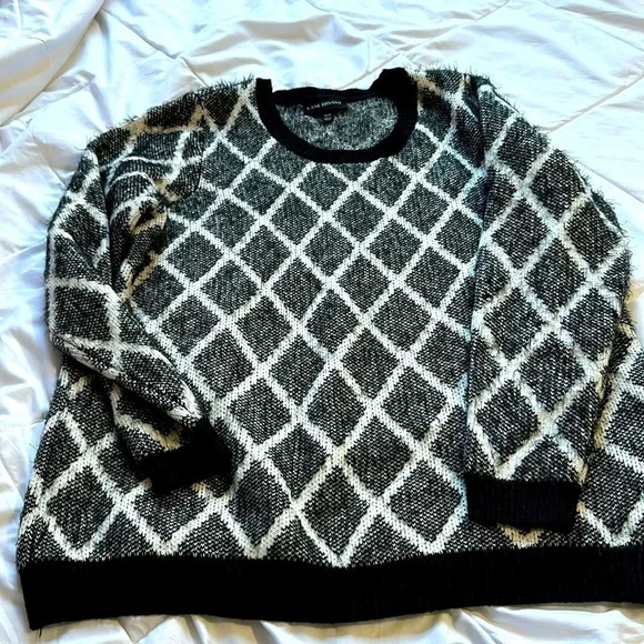 Lane Bryant Sweaters - Lane Bryant sweater black & white with eyelash yarn size 18/20